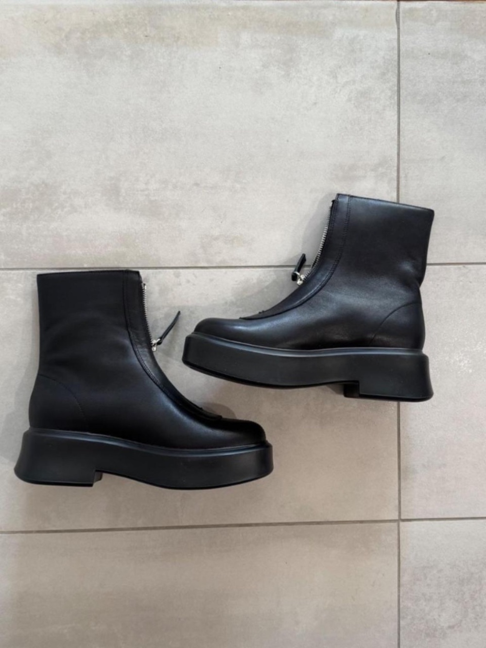 Steve Madden Jones Ankle Boots in black